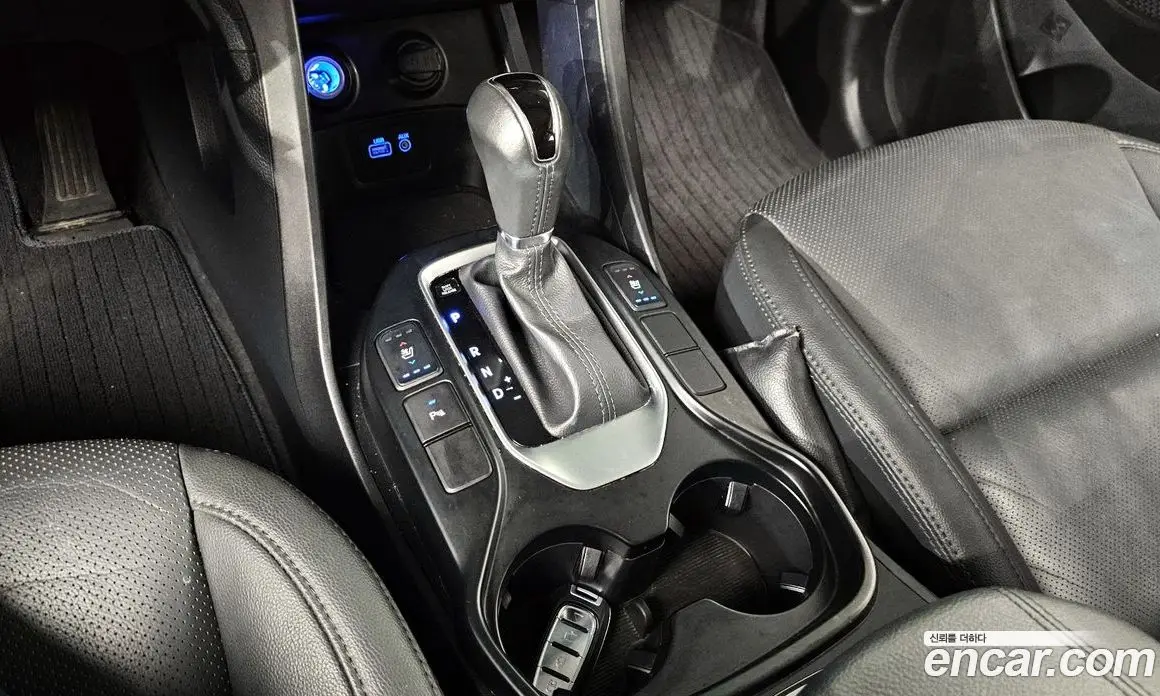 Hyundai Santa Fe 2018 2.0 автомат (гидро), фото 9