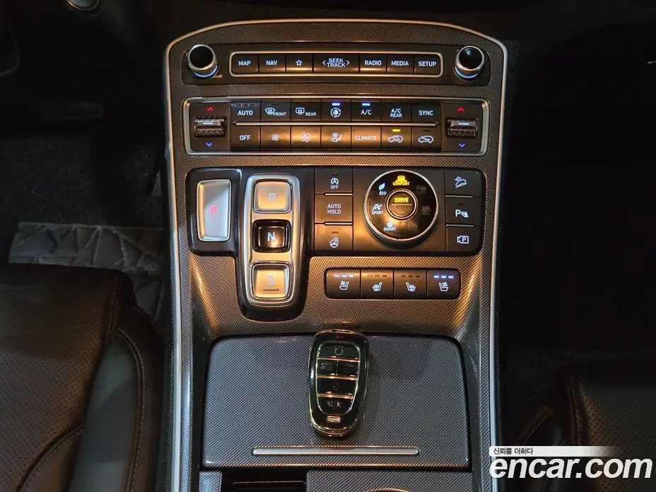 Hyundai Santa Fe 2021 2.5 автомат (гидро), фото 13