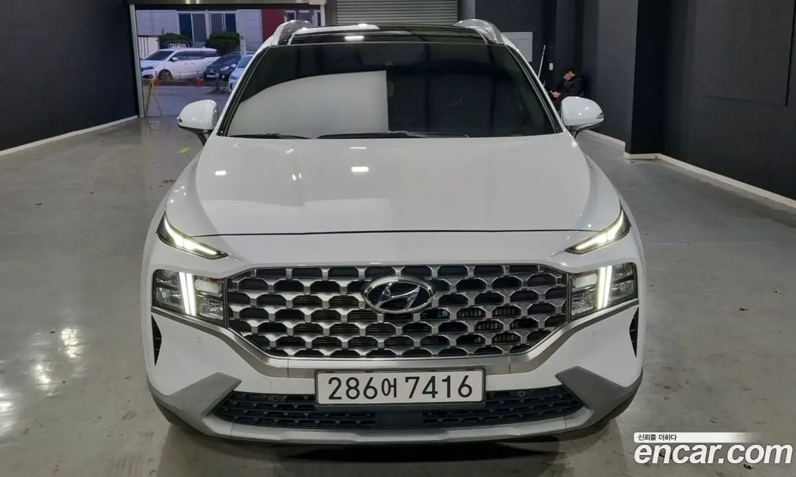 Hyundai Santa Fe 2022 2.2 автомат (гидро), фото 3