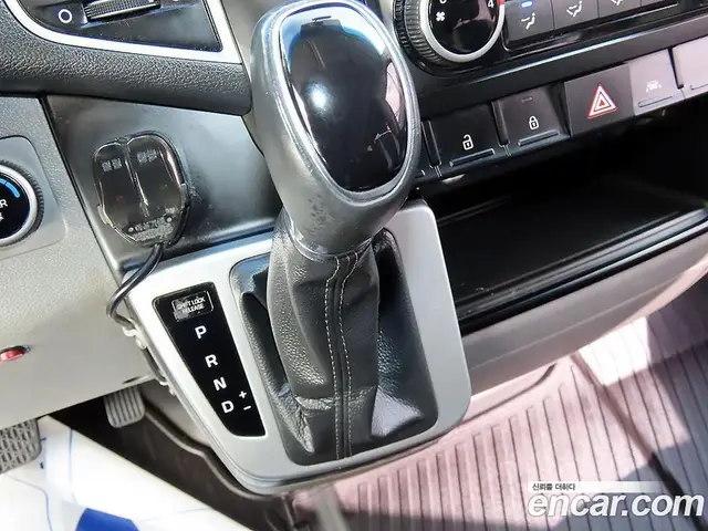 Hyundai Solati 2019 2.5 автомат (гидро), миниатюра 10