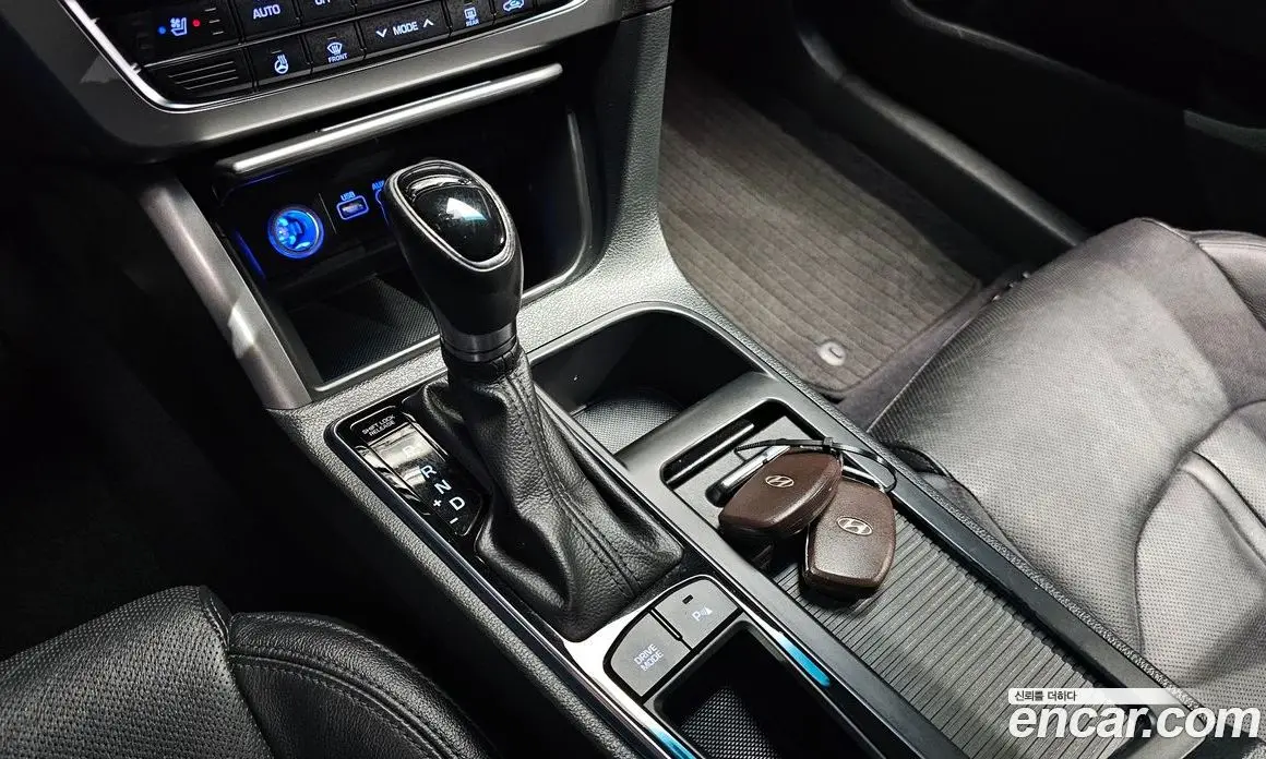 Hyundai Sonata 2014 2.0 автомат (гидро), фото 9