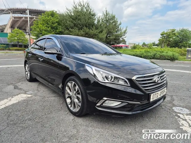 Hyundai Sonata 2015 2.4 автомат (гидро), миниатюра 3