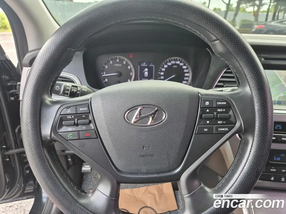 Hyundai Sonata 2015 2.4 автомат (гидро), фото 8