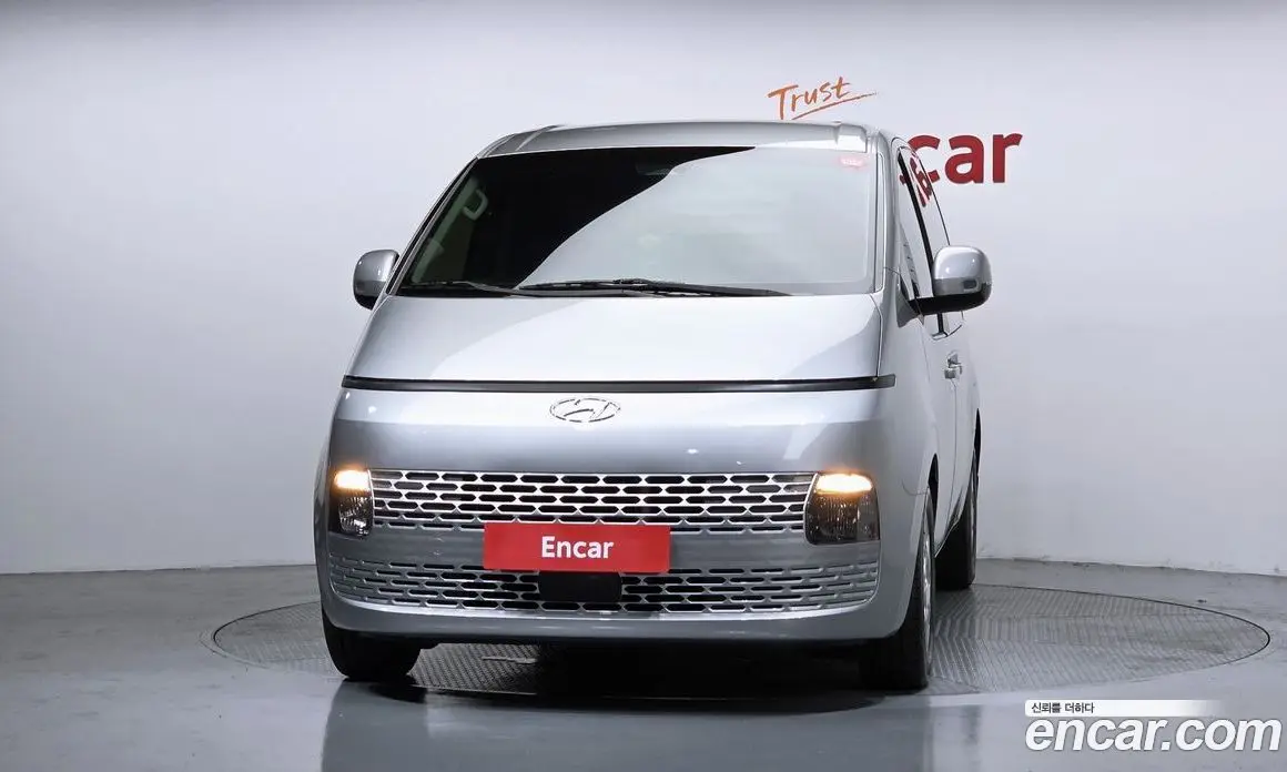 Hyundai Staria 2021 2.2 автомат (гидро), фото 3 Hyundai Staria 2021 2.2 автомат (гидро), фото 3