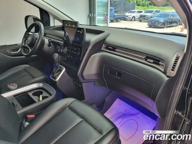 Hyundai Staria 2023 2.2 автомат (гидро), миниатюра 11