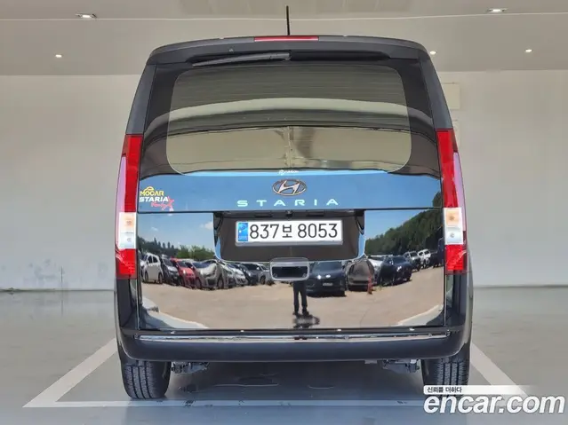Hyundai Staria 2023 2.2 автомат (гидро), миниатюра 4