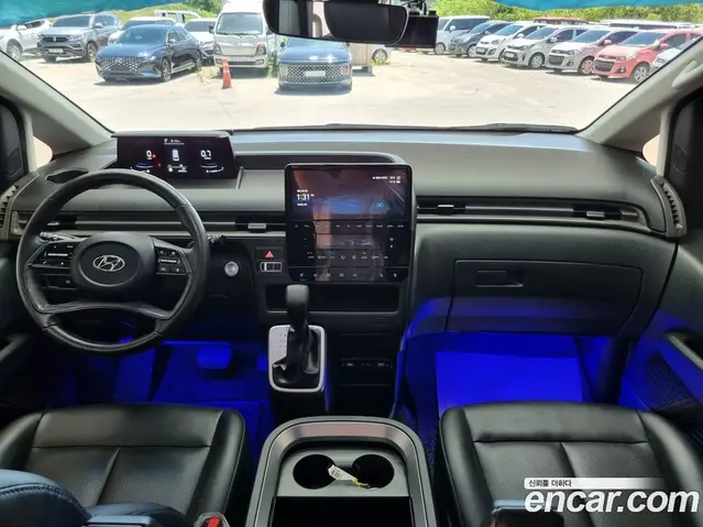 Hyundai Staria 2023 2.2 автомат (гидро), миниатюра 7