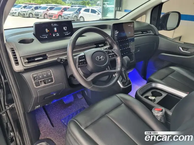 Hyundai Staria 2023 2.2 автомат (гидро), миниатюра 10