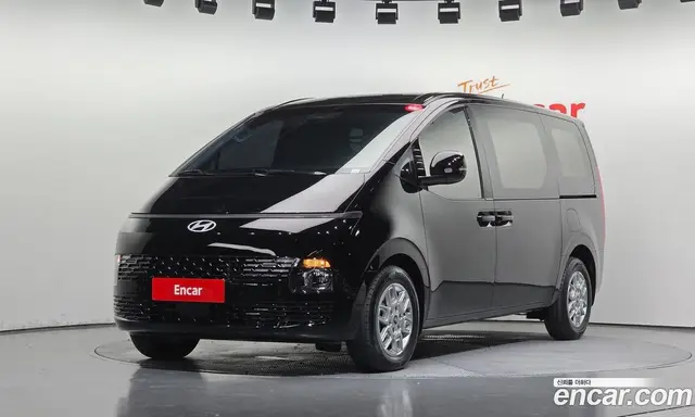 Hyundai Staria, 2024, 54 193 км