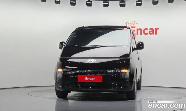Hyundai Staria 2024 1.6 автомат (гидро), миниатюра 3