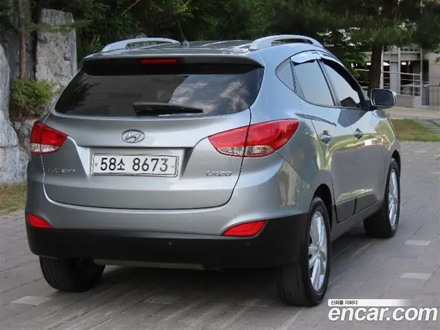 Hyundai Tucson 2010 2.0 автомат (гидро), миниатюра 3 Hyundai Tucson 2010 2.0 автомат (гидро), миниатюра 3