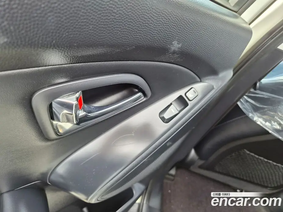 Hyundai Tucson 2011 2.0 автомат (гидро), фото 16
