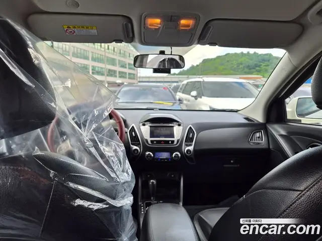 Hyundai Tucson 2011 2.0 автомат (гидро), миниатюра 7