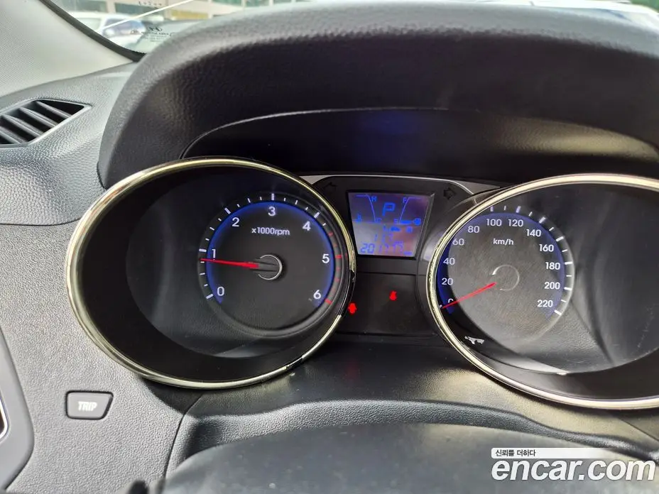 Hyundai Tucson 2011 2.0 автомат (гидро), фото 8