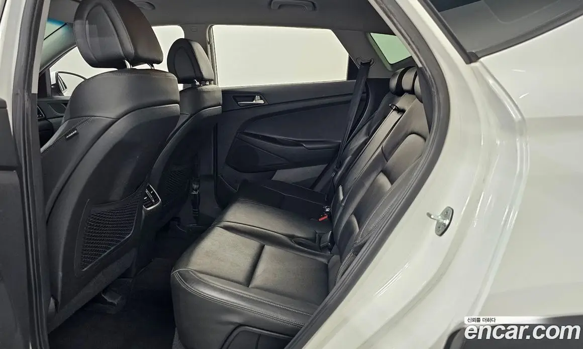 Hyundai Tucson 2015 2.0 автомат (гидро), фото 16