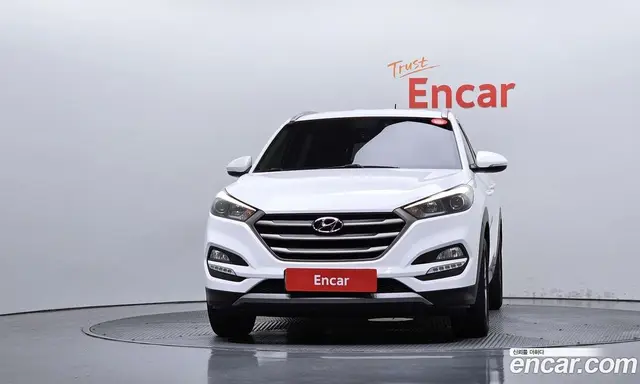 Hyundai Tucson 2015 2.0 автомат (гидро), миниатюра 3