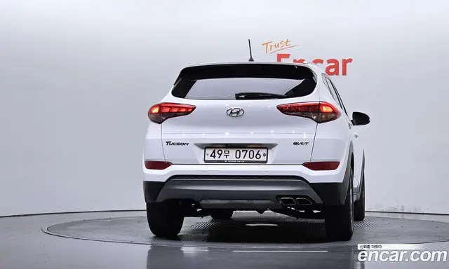 Hyundai Tucson 2015 2.0 автомат (гидро), миниатюра 4