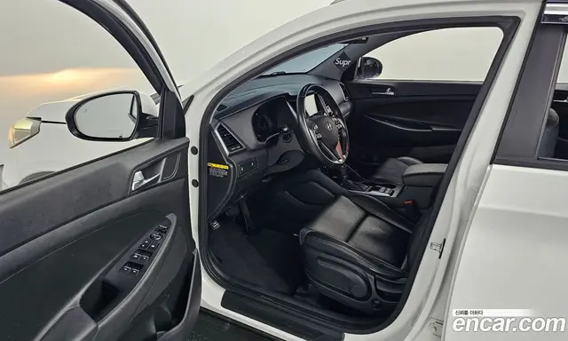 Hyundai Tucson 2017 2.0 автомат (гидро), миниатюра 12