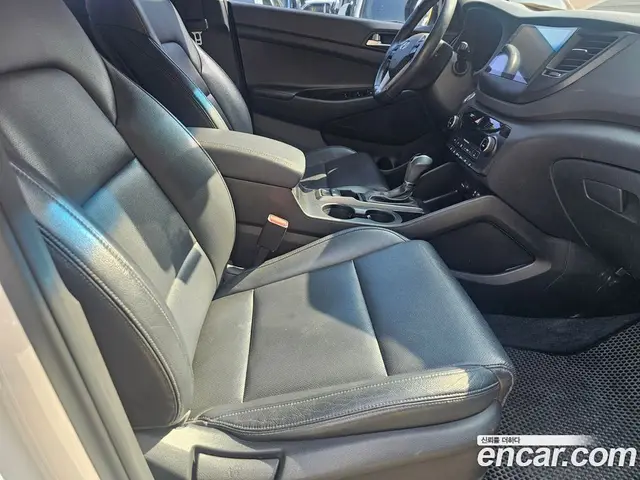 Hyundai Tucson 2017 1.7 автомат (гидро), миниатюра 7 Hyundai Tucson 2017 1.7 автомат (гидро), миниатюра 7