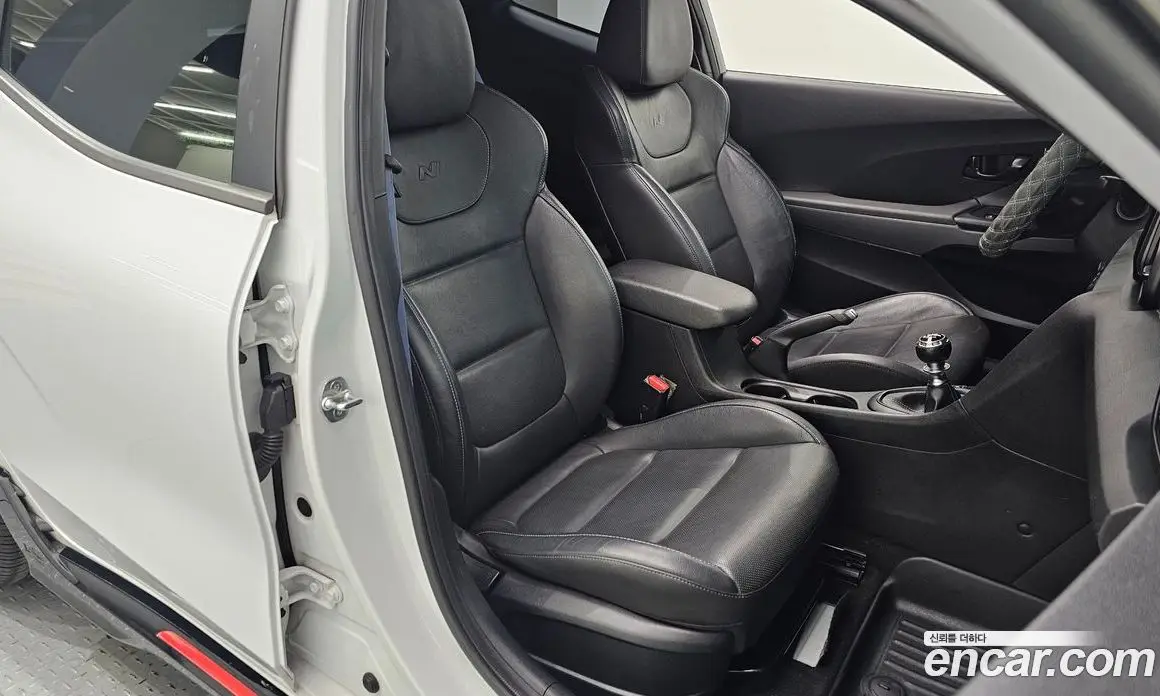 Hyundai Veloster 2018 2.0 механика, фото 11 Hyundai Veloster 2018 2.0 механика, фото 11