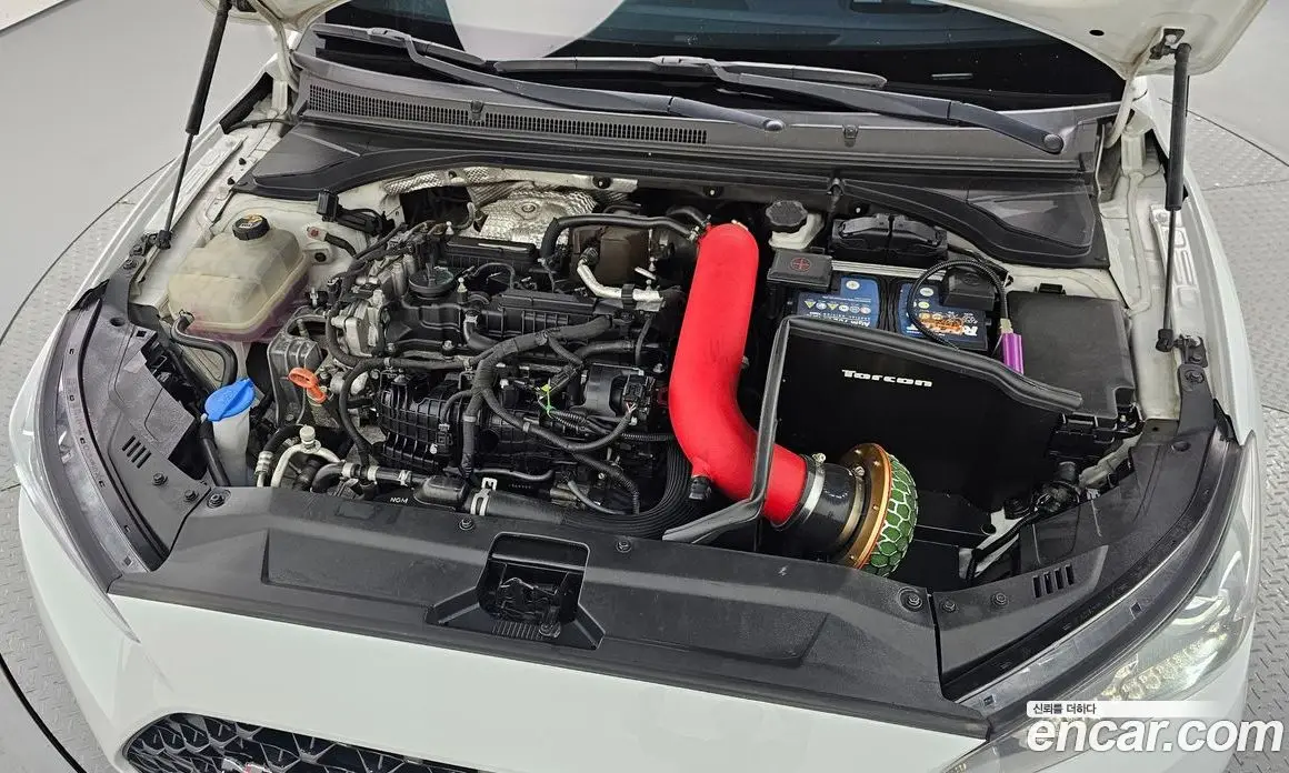 Hyundai Veloster 2018 2.0 механика, фото 6 Hyundai Veloster 2018 2.0 механика, фото 6