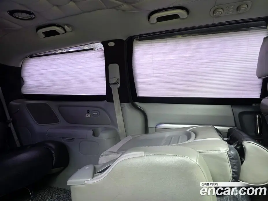 Kia Carnival 2010 2.2 автомат (гидро), фото 16 Kia Carnival 2010 2.2 автомат (гидро), фото 16