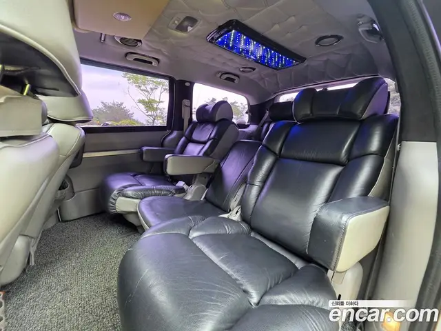 Kia Carnival 2010 2.2 автомат (гидро), миниатюра 8 Kia Carnival 2010 2.2 автомат (гидро), миниатюра 8