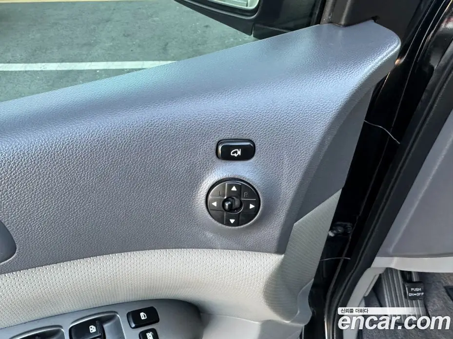 Kia Carnival 2013 2.2 автомат (гидро), фото 13