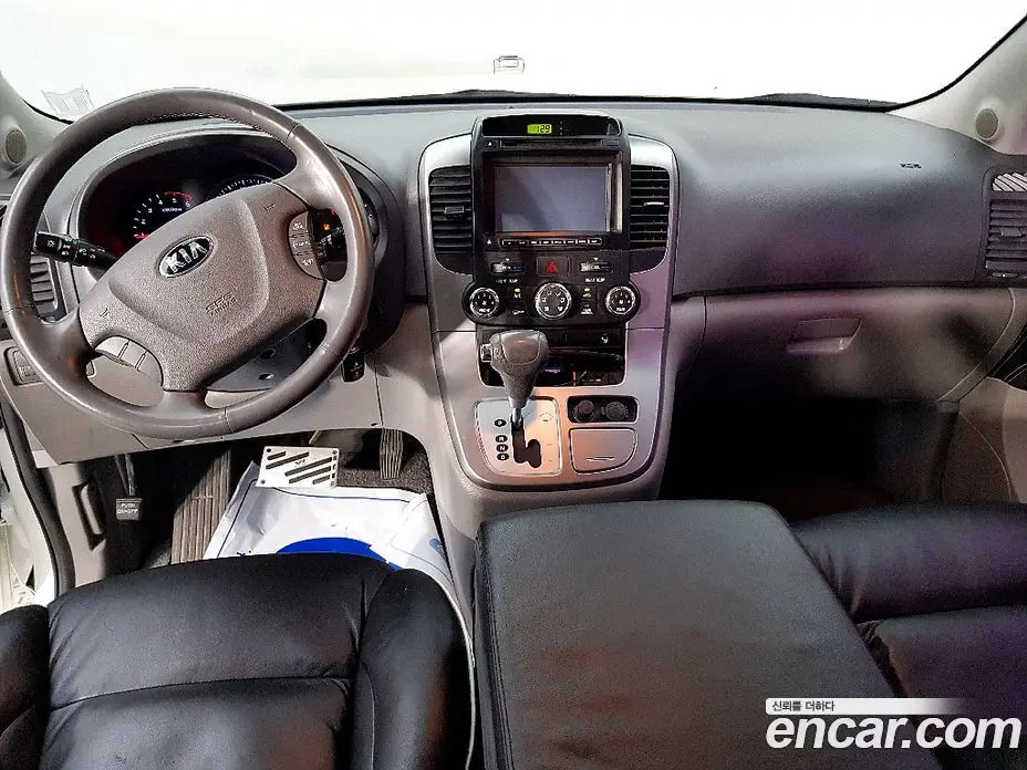 Kia Carnival 2013 2.2 автомат (гидро), фото 5 Kia Carnival 2013 2.2 автомат (гидро), фото 5