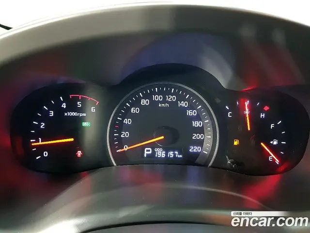 Kia Carnival 2013 2.2 автомат (гидро), миниатюра 7 Kia Carnival 2013 2.2 автомат (гидро), миниатюра 7