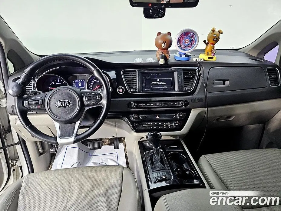 Kia Carnival 2015 2.2 автомат (гидро), фото 5