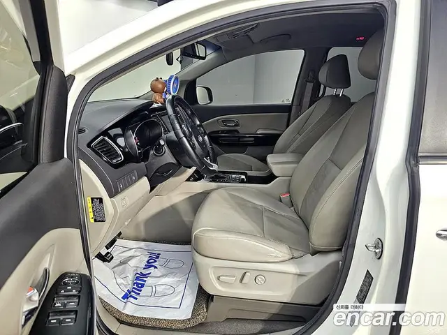 Kia Carnival 2015 2.2 автомат (гидро), миниатюра 8