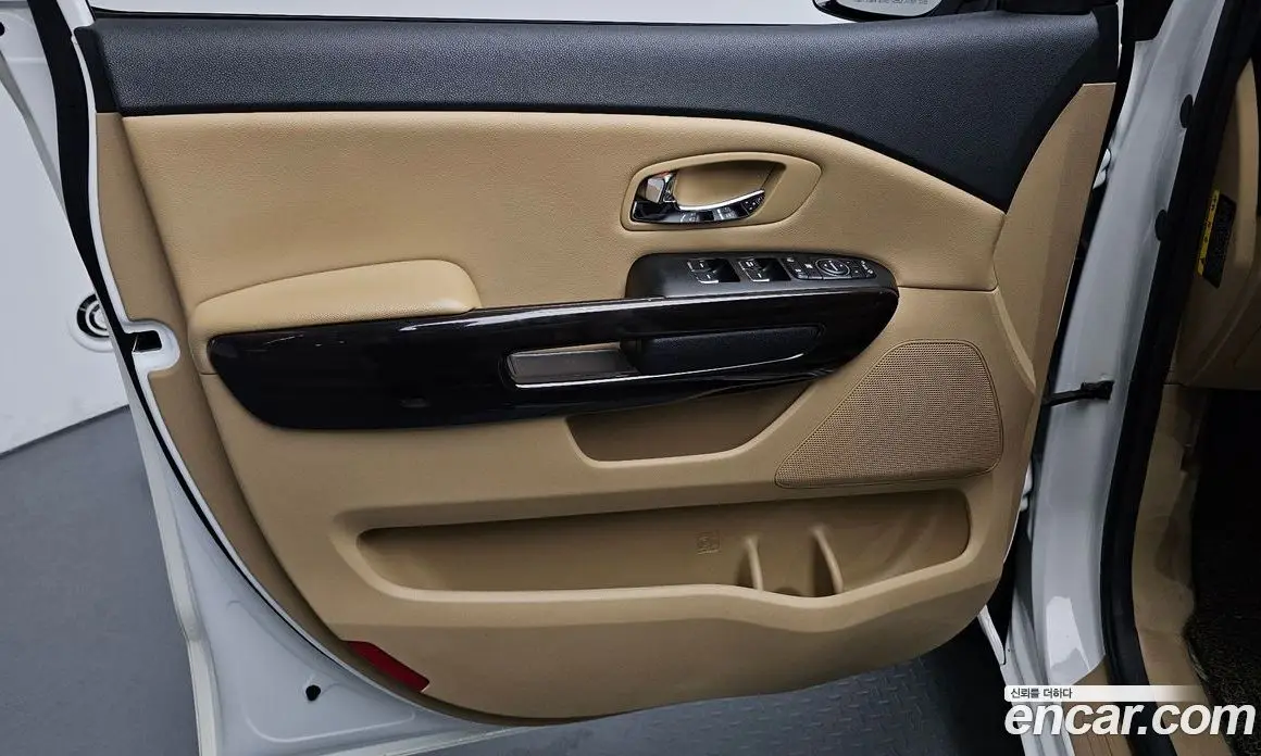 Kia Carnival 2017 2.2 автомат (гидро), фото 13