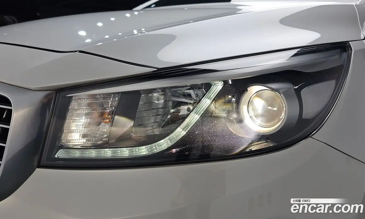 Kia Carnival 2017 2.2 автомат (гидро), фото 7