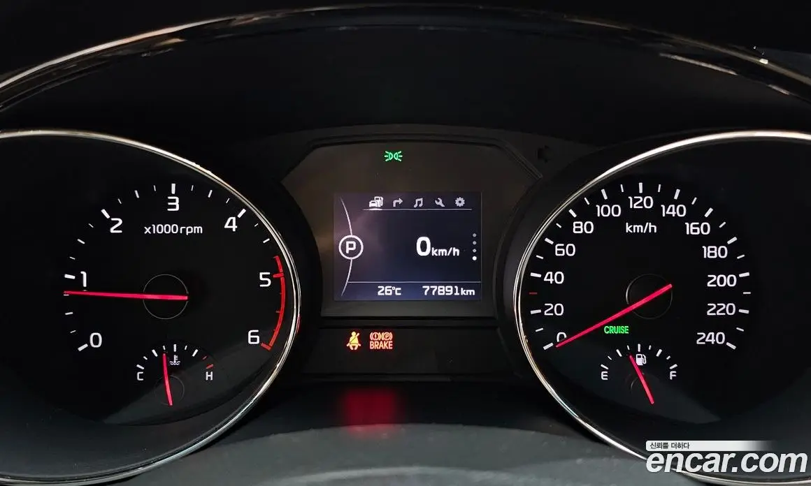 Kia Carnival 2017 2.2 автомат (гидро), фото 10