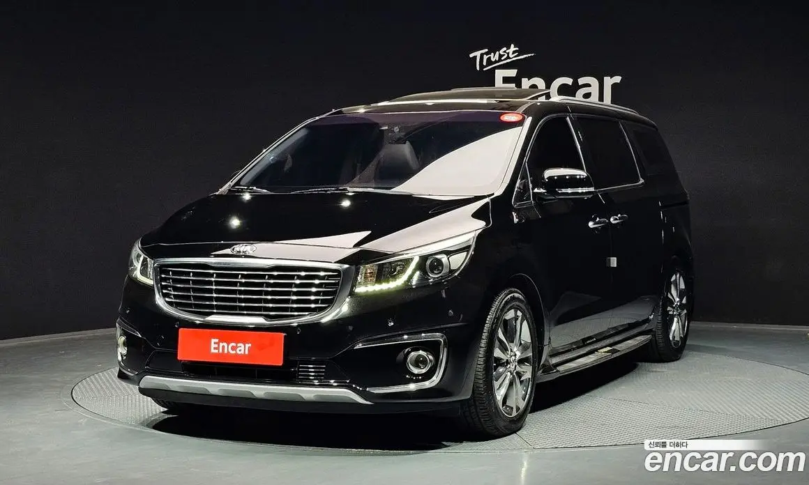 Kia Carnival 2017 2.2 автомат (гидро), фото 1 Kia Carnival 2017 2.2 автомат (гидро), фото 1
