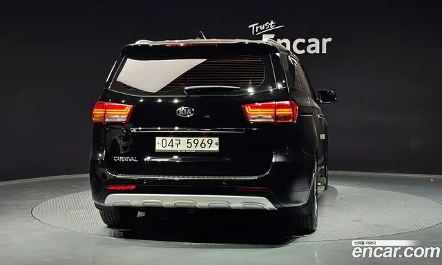 Kia Carnival 2017 2.2 автомат (гидро), миниатюра 4 Kia Carnival 2017 2.2 автомат (гидро), миниатюра 4