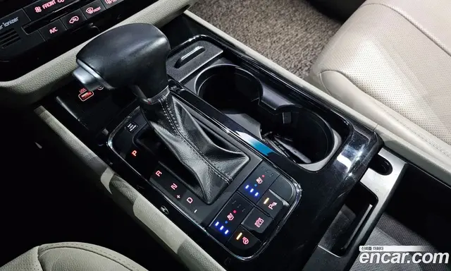 Kia Carnival 2017 2.2 автомат (гидро), миниатюра 9 Kia Carnival 2017 2.2 автомат (гидро), миниатюра 9
