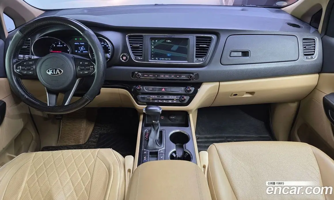 Kia Carnival 2018 2.2 автомат (гидро), фото 7