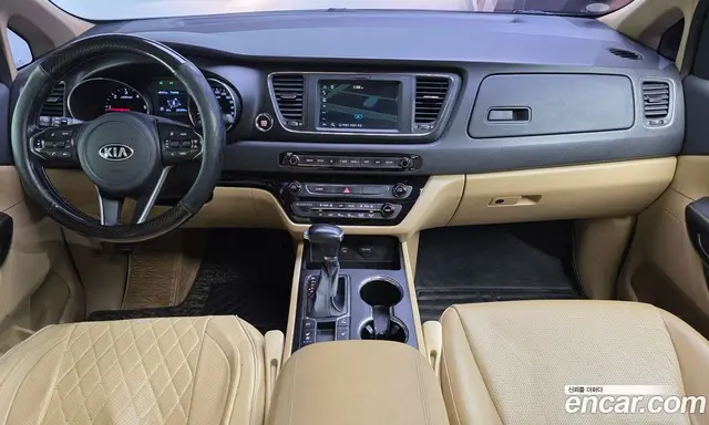 Kia Carnival 2018 2.2 автомат (гидро), миниатюра 7