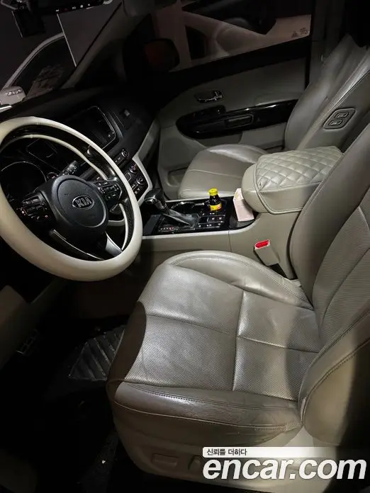 Kia Carnival 2018 2.2 автомат (гидро), фото 13