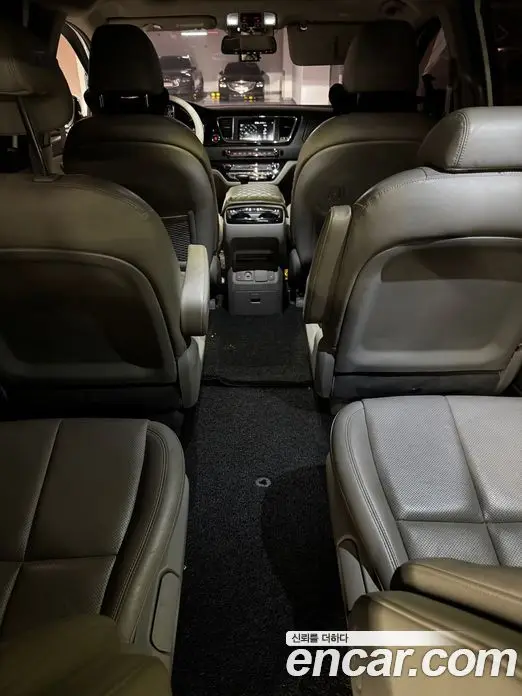 Kia Carnival 2018 2.2 автомат (гидро), фото 14