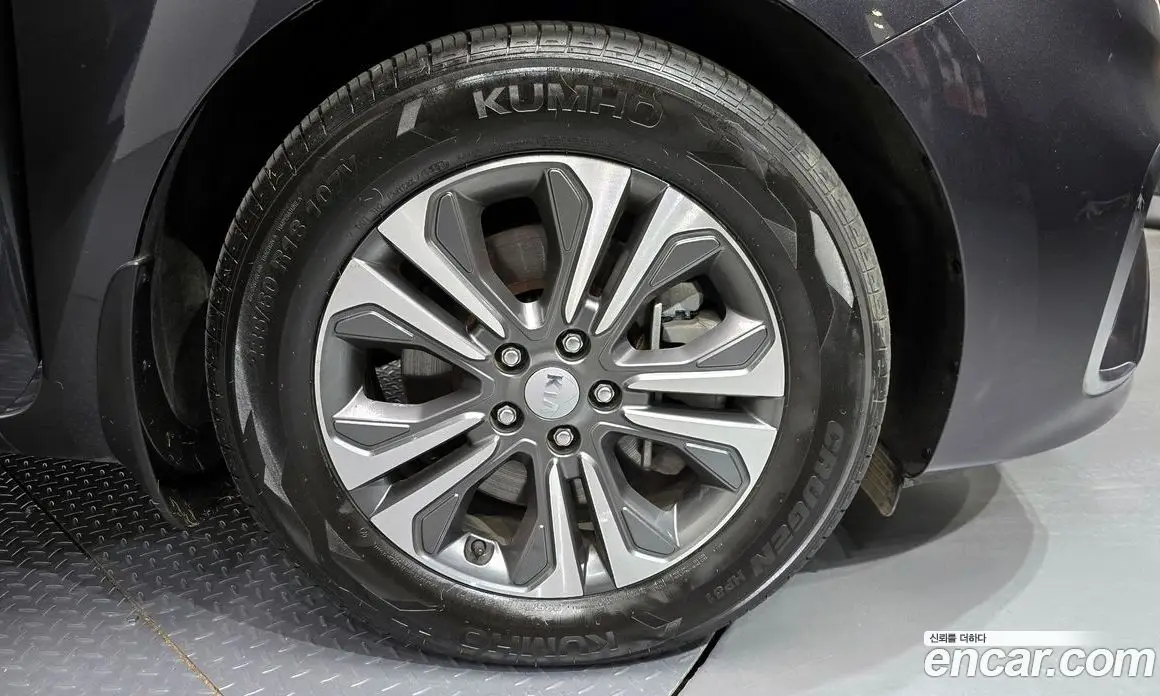Kia Carnival 2019 2.2 автомат (гидро), фото 5