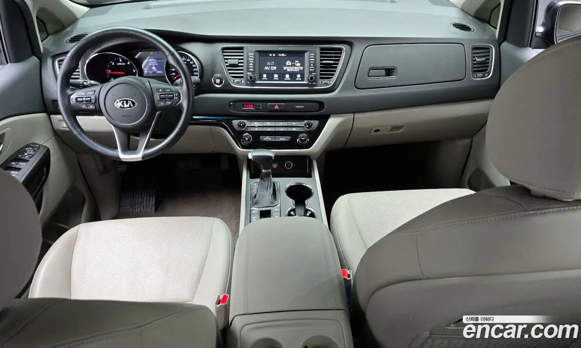Kia Carnival 2019 2.2 автомат (гидро), фото 7
