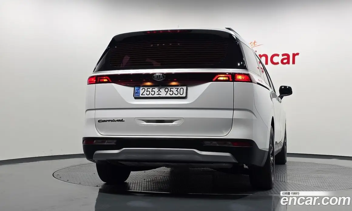 Kia Carnival 2021 2.2 автомат (гидро), фото 4 Kia Carnival 2021 2.2 автомат (гидро), фото 4