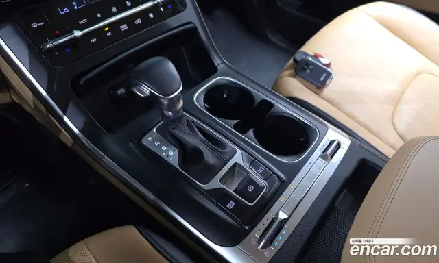 Kia Carnival 2021 2.2 автомат (гидро), миниатюра 9 Kia Carnival 2021 2.2 автомат (гидро), миниатюра 9