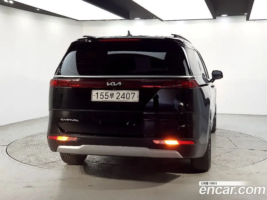 Kia Carnival 2021 2.2 автомат (гидро), фото 3