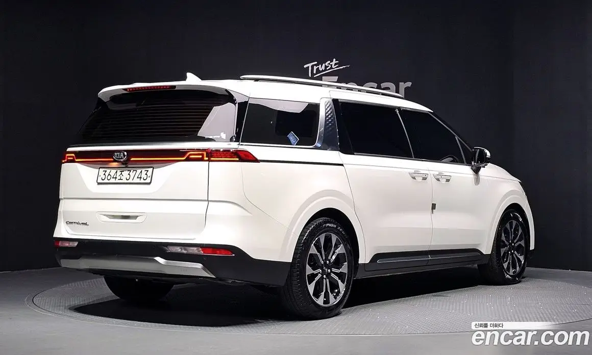 Kia Carnival 2021 2.2 автомат (гидро), фото 2 Kia Carnival 2021 2.2 автомат (гидро), фото 2