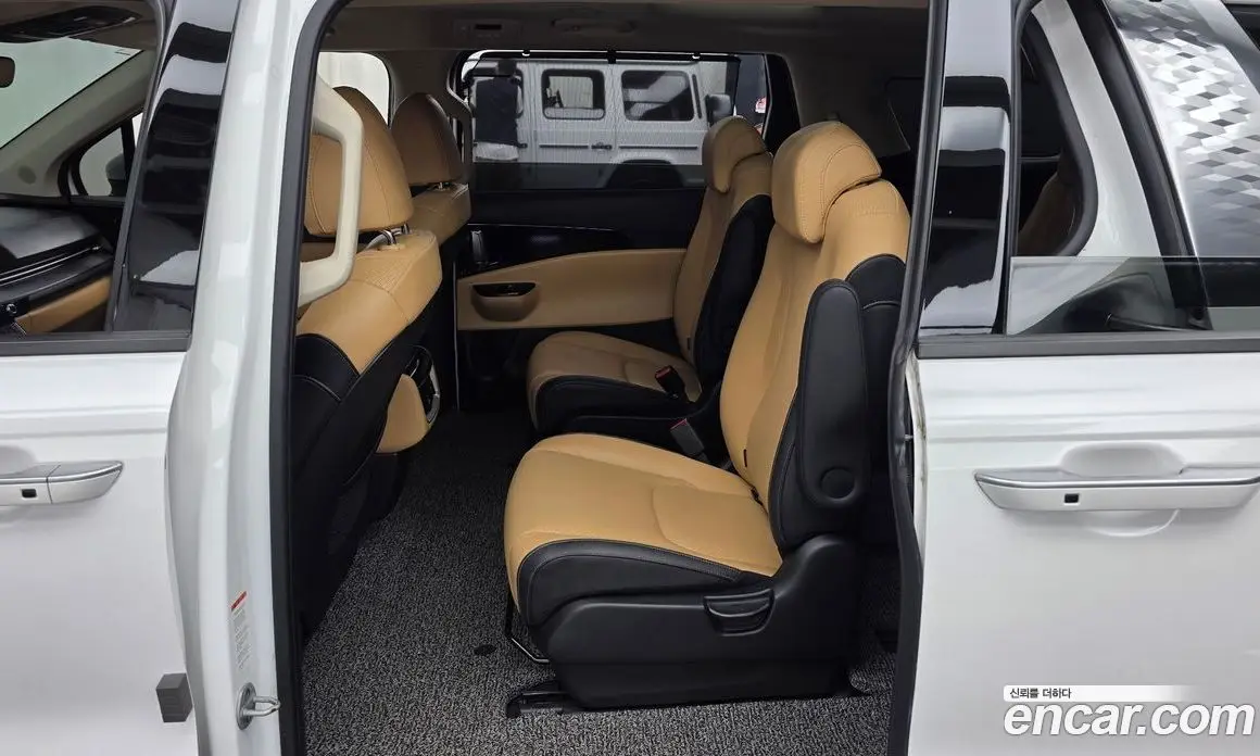 Kia Carnival 2021 2.2 автомат (гидро), фото 16 Kia Carnival 2021 2.2 автомат (гидро), фото 16
