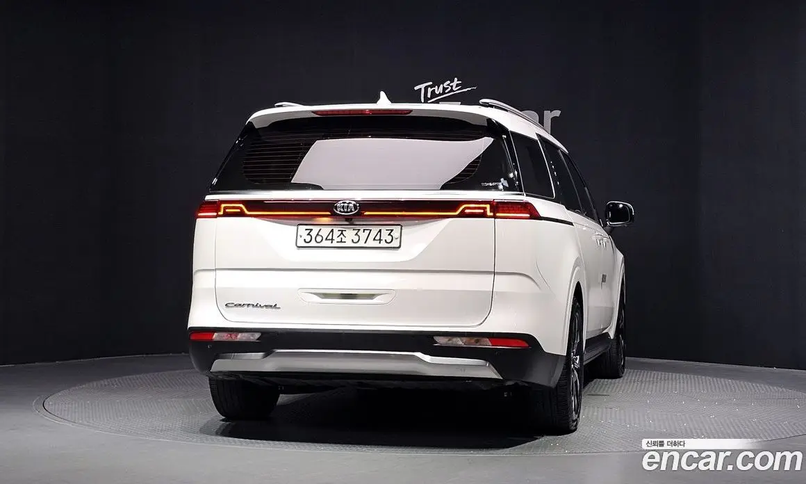 Kia Carnival 2021 2.2 автомат (гидро), фото 4 Kia Carnival 2021 2.2 автомат (гидро), фото 4